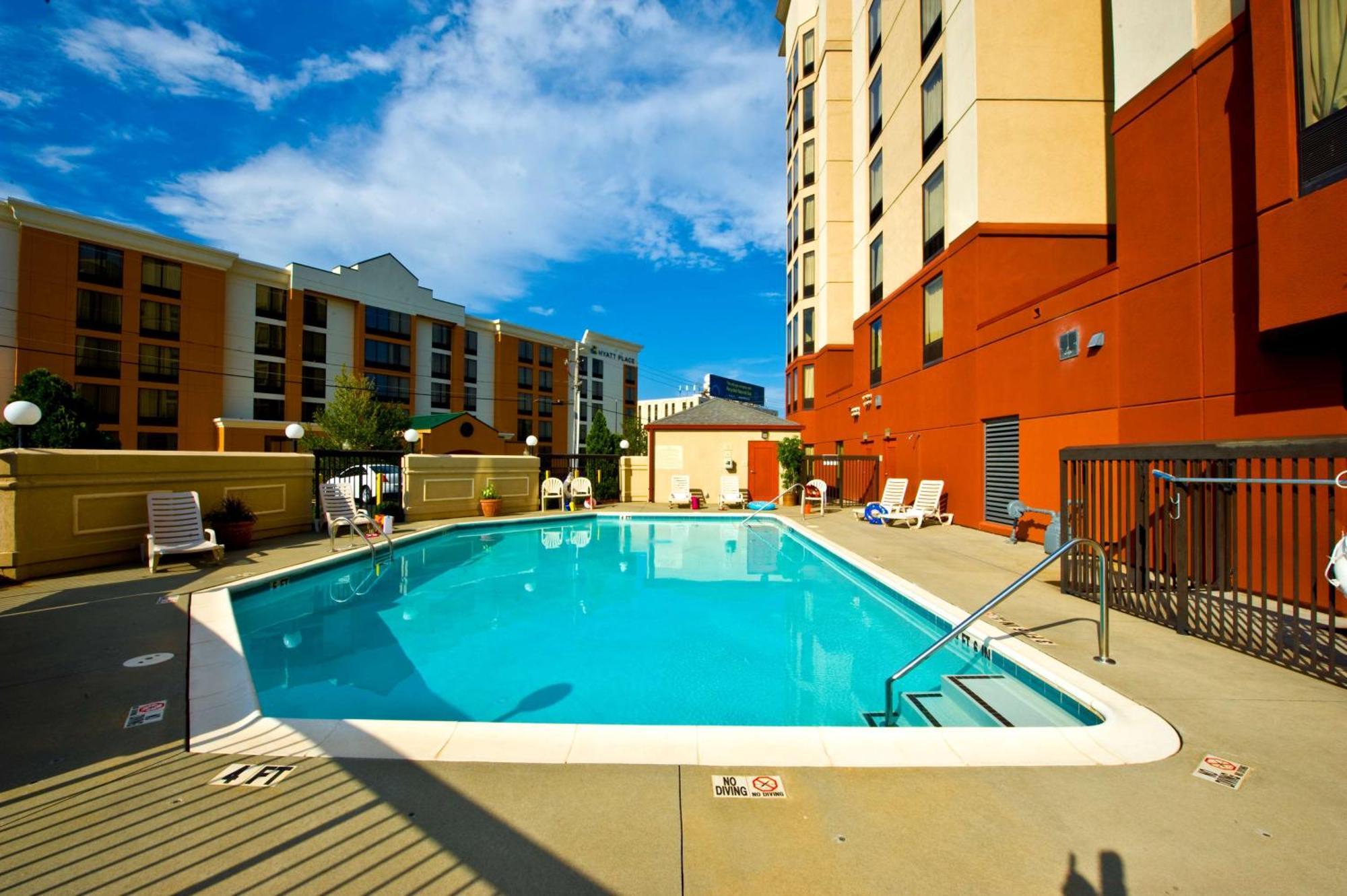 Hampton Inn & Suites-Atlanta Airport North-I-85 Hapeville Buitenkant foto