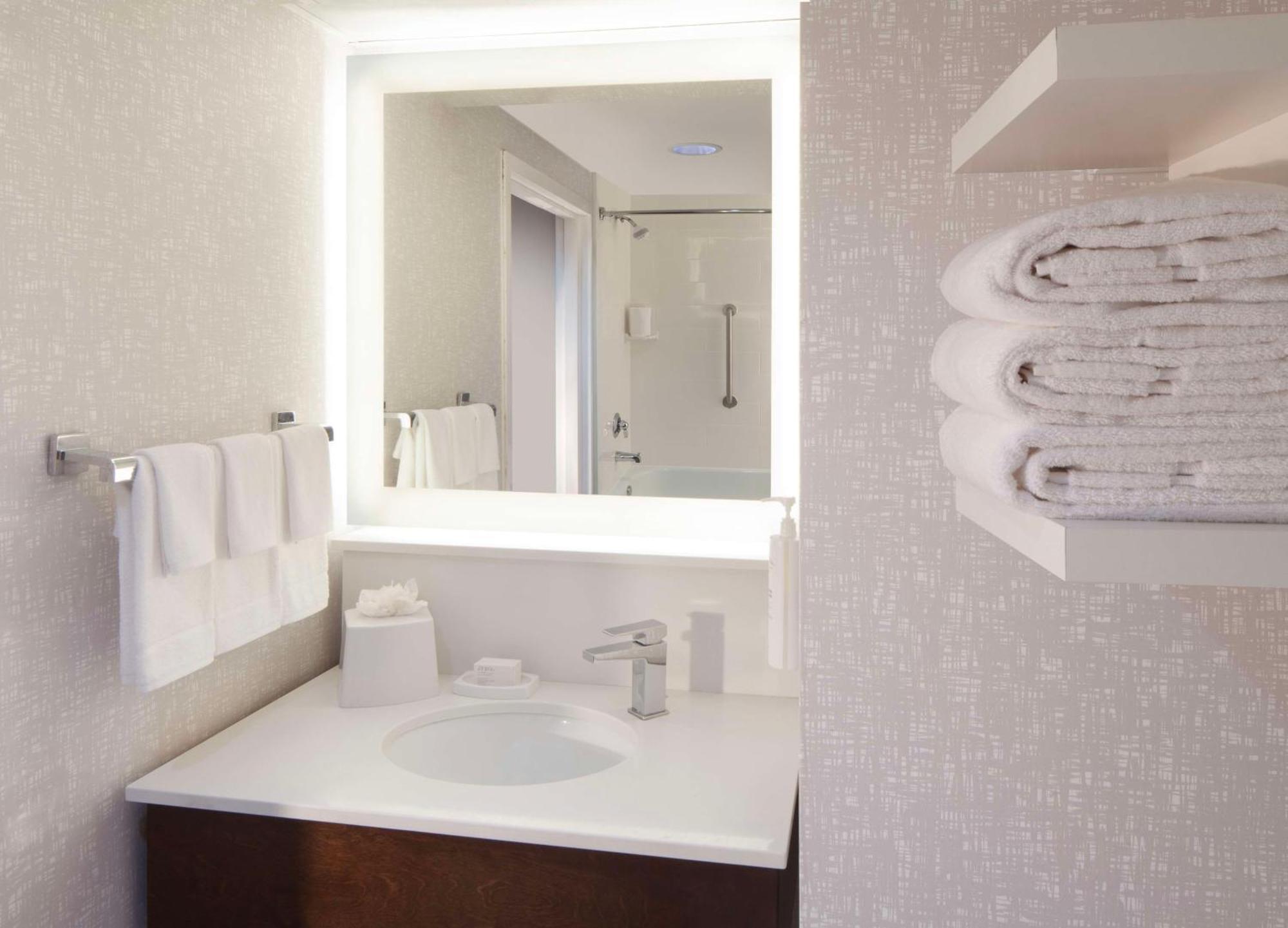 Hampton Inn & Suites-Atlanta Airport North-I-85 Hapeville Buitenkant foto